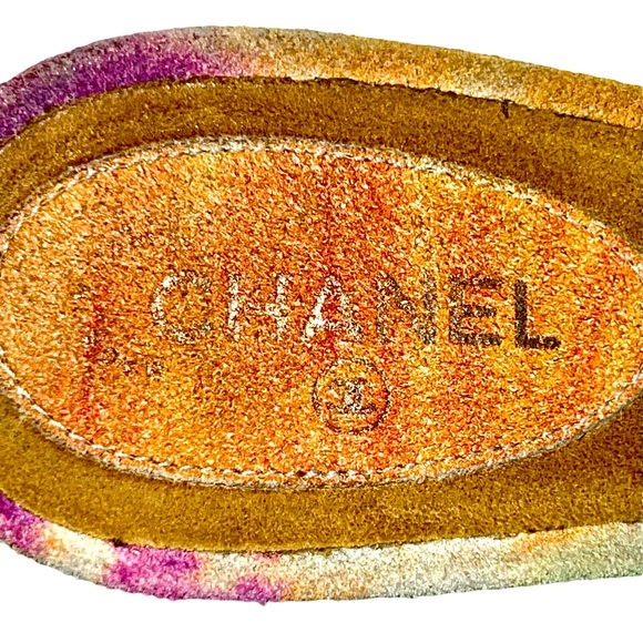 CHANEL SUEDE MULES IN PURPLE AND BEIGE - Picture 7 of 11